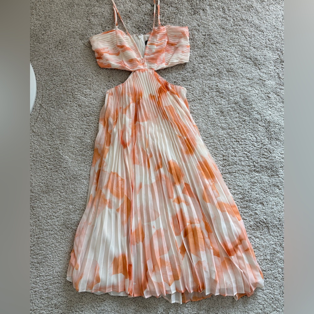 Express Peach and White Pleated Cut Out Dresd